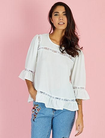 Product Couleur : blanc cassé, jaune, ,, - Taille : 42, 40, 38,36,Habillement Femme / Femme du 34 au 48 / Top, blouse / Blouse, tunique Raffinée et délicate, on craque pour cette jolie blouse romantique ! - Blouse fluide KIABI