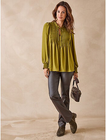 Blouse satin à plis nervurés