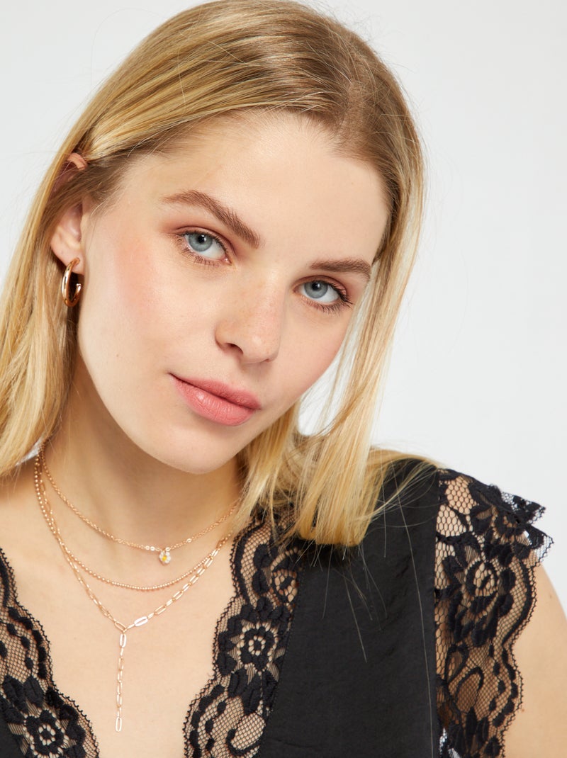 Blouse satinée avec dentelle noir - Kiabi
