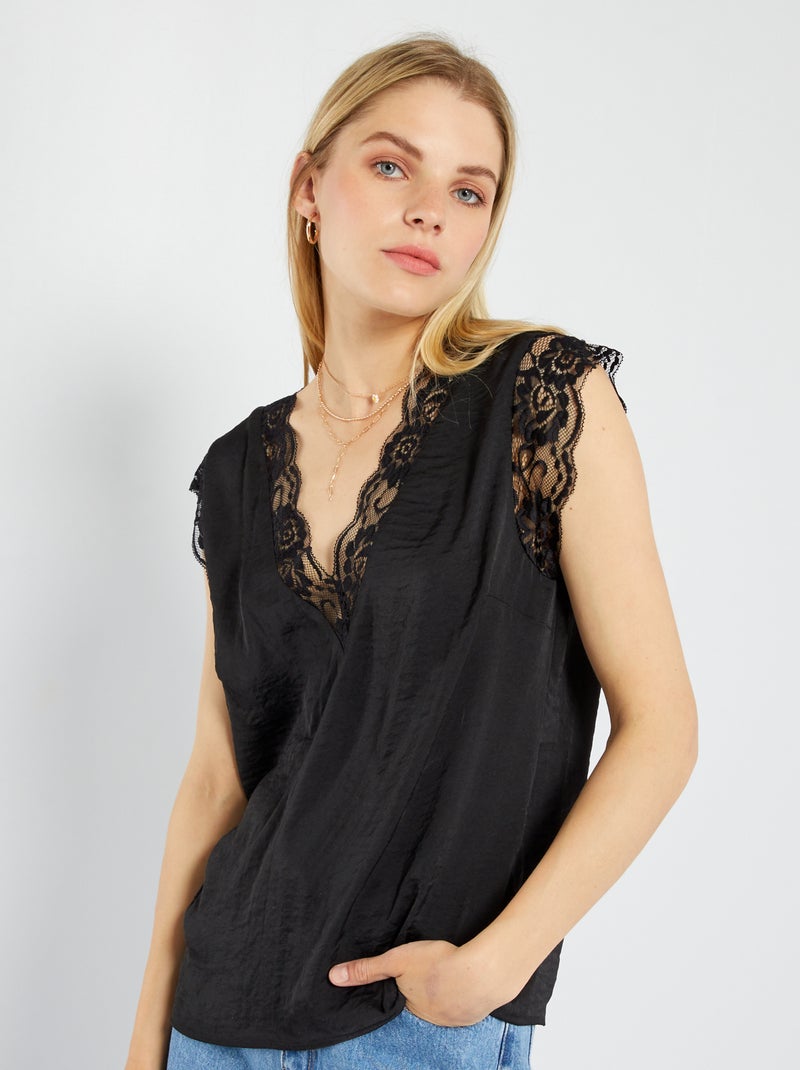 Blouse satinée avec dentelle noir - Kiabi