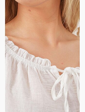 Blouse texturée courte à col bateau détail pompons bdart