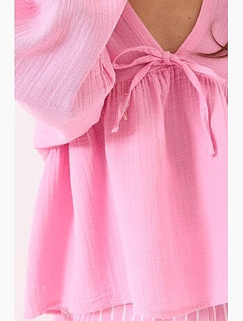 Blouse texturée courte à col en v et nœud lucci