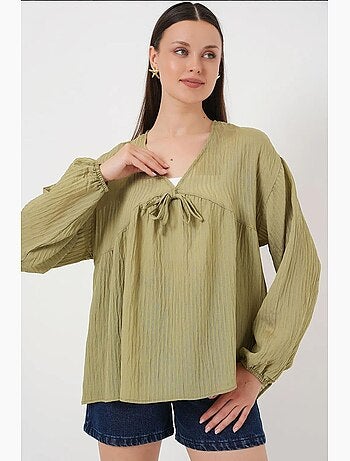 Blouse texturée seersucker à col en v et nœud bdart