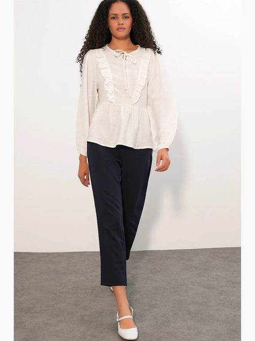 Blouse tissée à volants avec lien bdart - Kiabi Blouse tissée à volants avec lien bdart - Kiabi