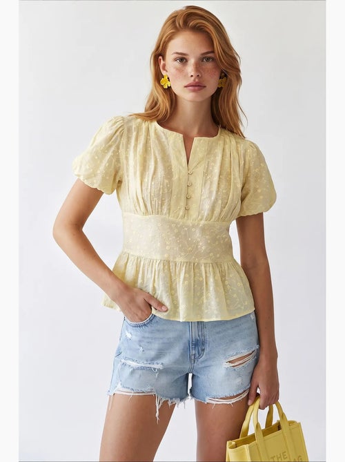 Blouse tissée brodée à col en v mixray - Kiabi Blouse tissée brodée à col en v mixray - Kiabi