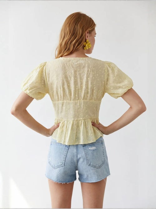 Blouse tissée brodée à col en v mixray - Kiabi Blouse tissée brodée à col en v mixray - Kiabi