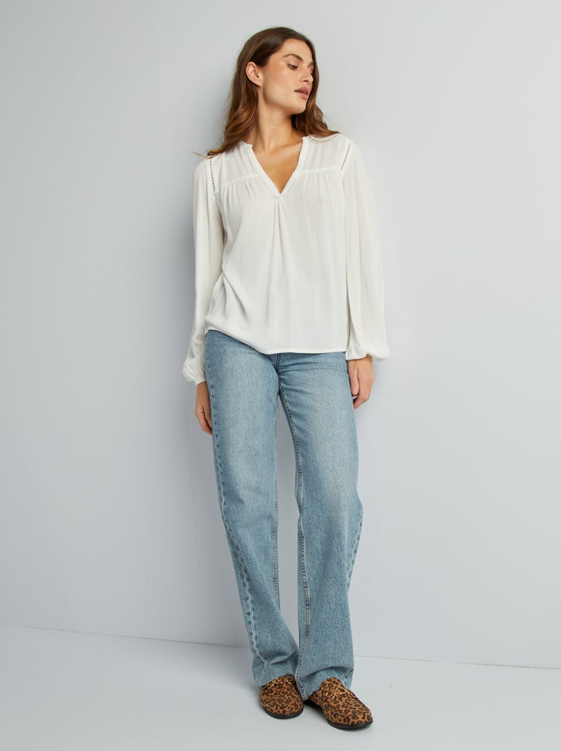 Blouse unie à col V blanc - Kiabi