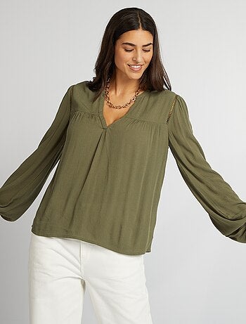 Blouse unie à col V