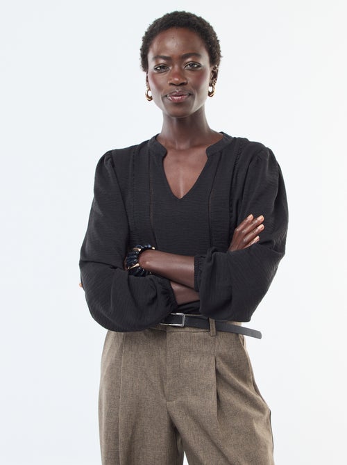 Blouse unie avec col V et broderies devant 'JDY' - Kiabi