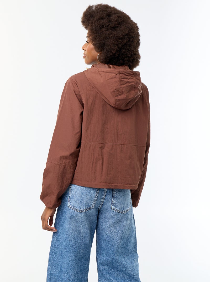 Blouson coupe-vent à capuche avec poches à rabat Marron - Kiabi