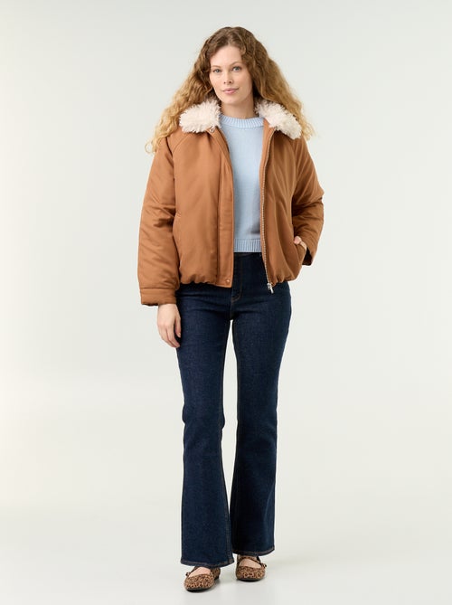 Blouson court avec col effet moutonné - Kiabi Blouson court avec col effet moutonné - Kiabi
