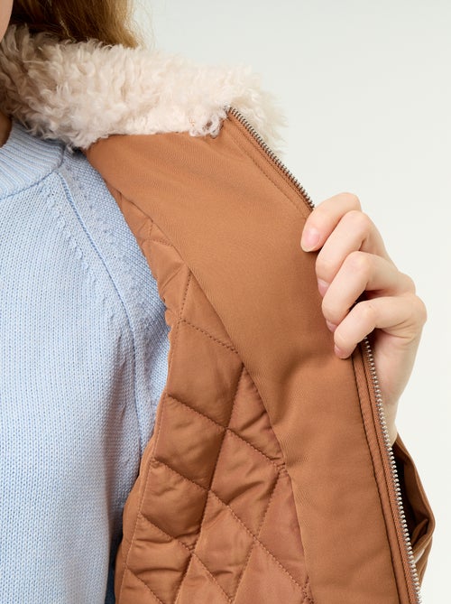 Blouson court avec col effet moutonné - Kiabi Blouson court avec col effet moutonné - Kiabi
