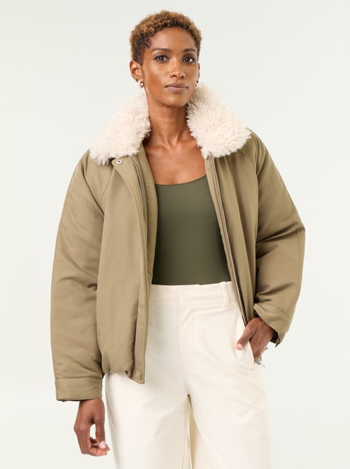Blouson court avec col effet moutonné - Kiabi