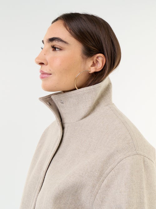 Blouson court effet lainage avec ceinture intégrée - Kiabi Blouson court effet lainage avec ceinture intégrée - Kiabi