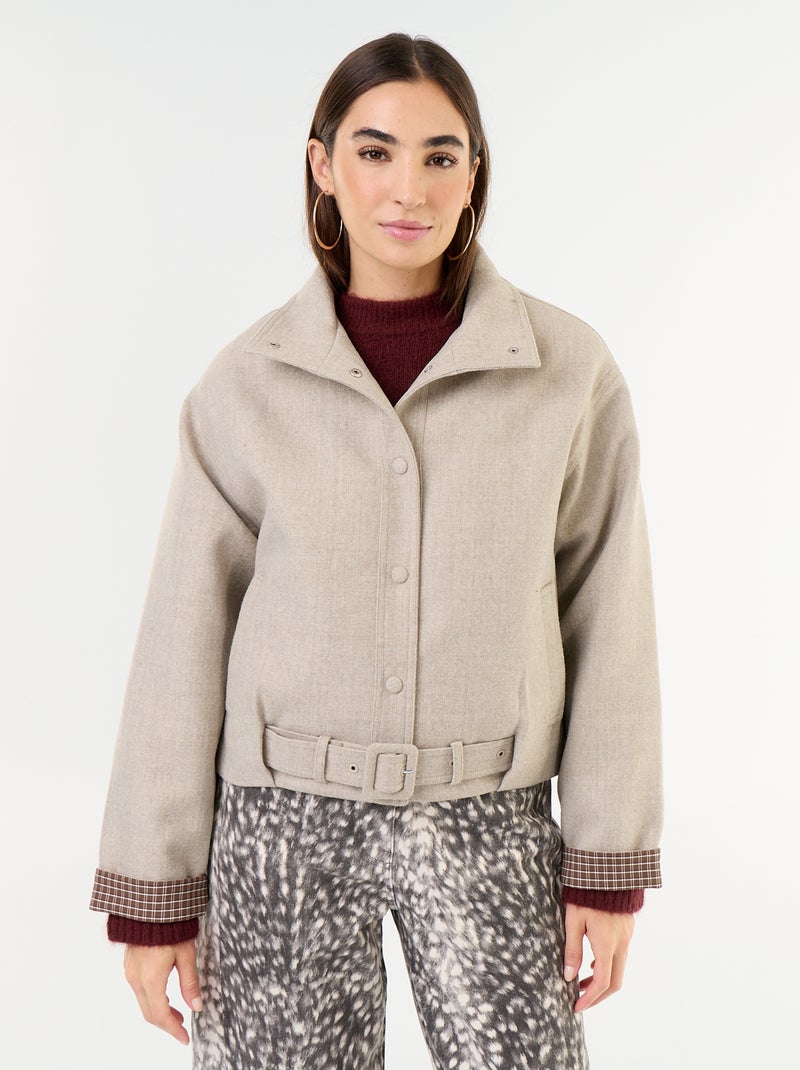 Blouson court esprit lainage avec ceinture intégrée Beige - Kiabi