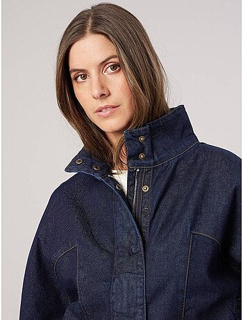 Blouson court femme en jean 'Deeluxe'