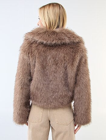 Blouson court imitation fourrure