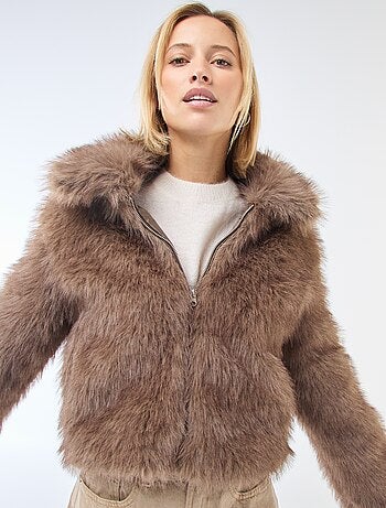 Blouson court imitation fourrure