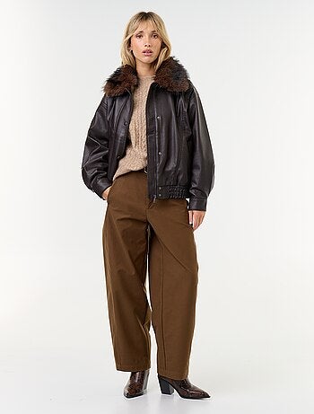 Blouson en faux cuir oversize avec col en fourrure amovible
