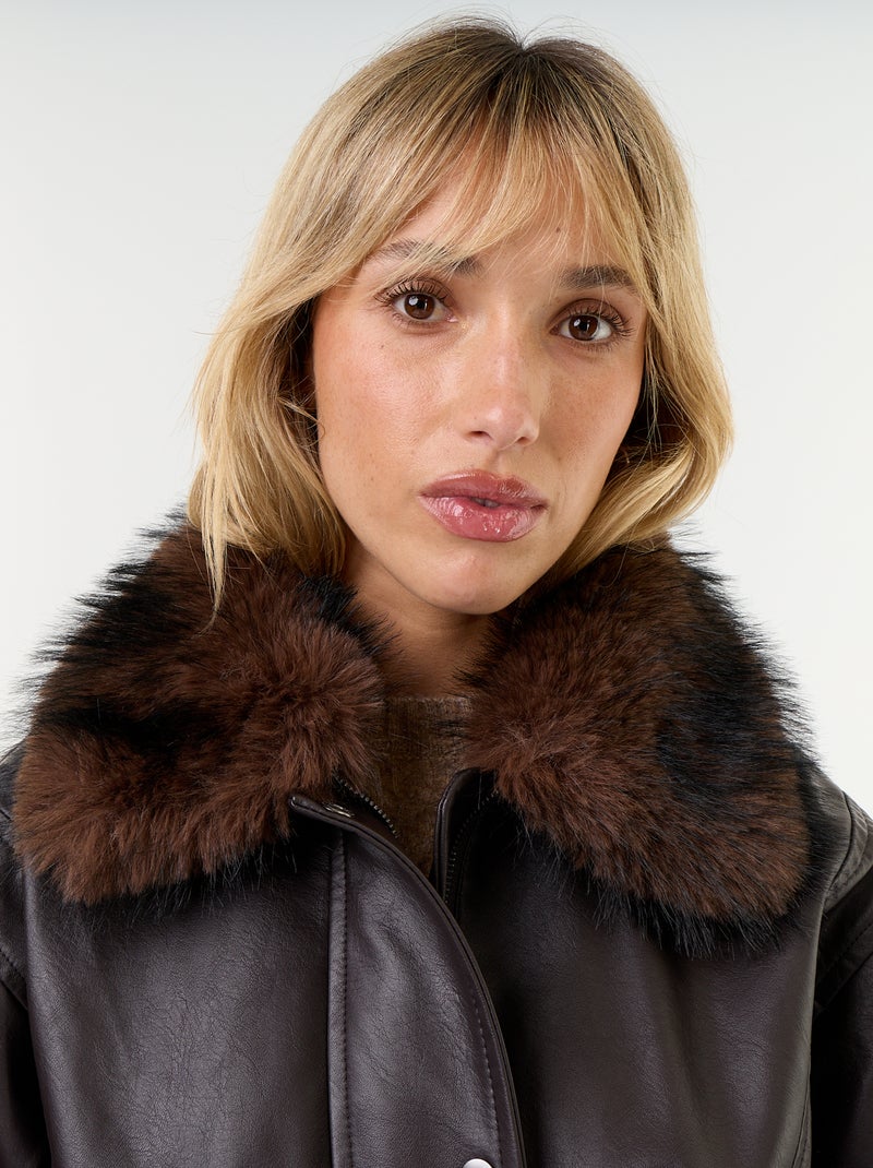 Blouson en faux cuir oversize avec col en fourrure amovible Marron - Kiabi