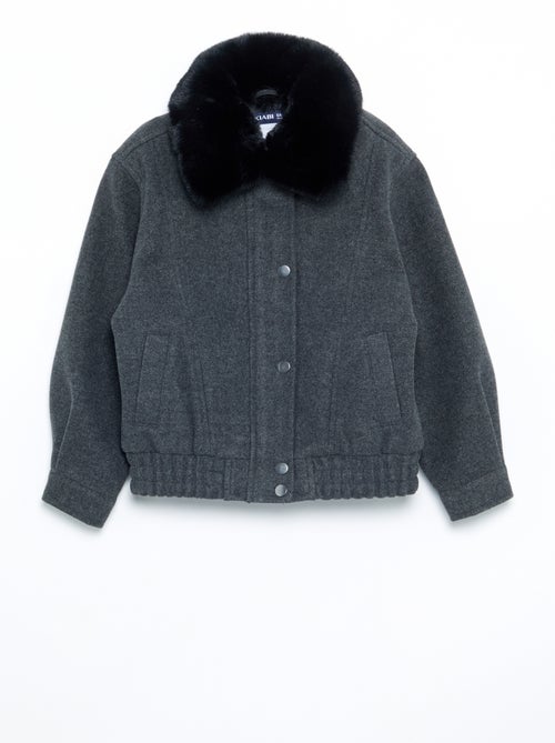Blouson en faux lainage oversize avec col en fourrure amovible - Kiabi Blouson en faux lainage oversize avec col en fourrure amovible - Kiabi