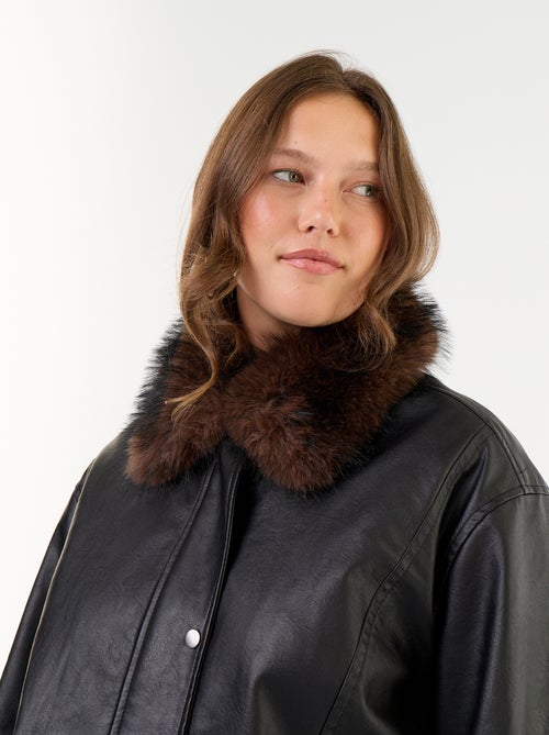 Blouson faux cuir oversize avec col en fausse fourrure amovible - Kiabi