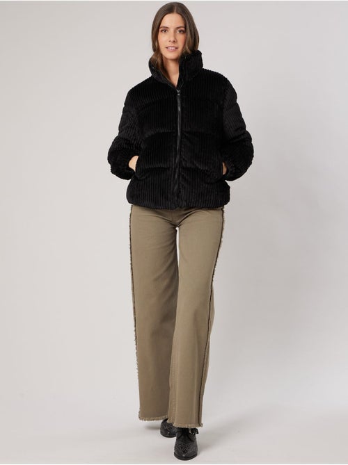 Blouson femme effet velours côtelé 'deeluxe' - Kiabi Blouson femme effet velours côtelé 'deeluxe' - Kiabi