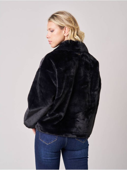 Blouson femme imitation fausse fourrure 'deeluxe' - Kiabi Blouson femme imitation fausse fourrure 'deeluxe' - Kiabi