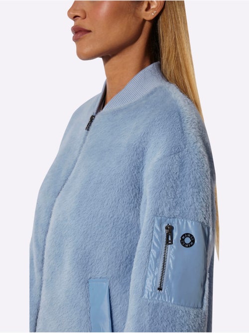 Blouson Fil Moelleux à Poils Longs - Taille Standard - Helline - Kiabi Blouson Fil Moelleux à Poils Longs - Taille Standard - Helline - Kiabi