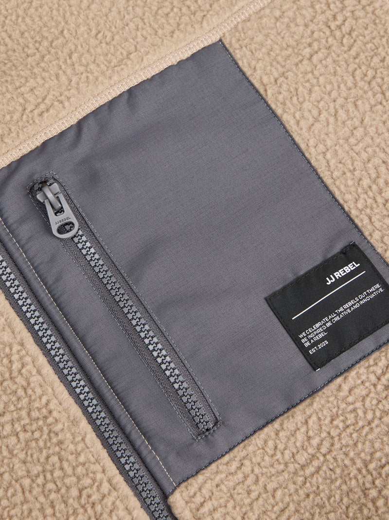 Blouson 'JJrebel' moutonné avec poche contrastante Beige - Kiabi