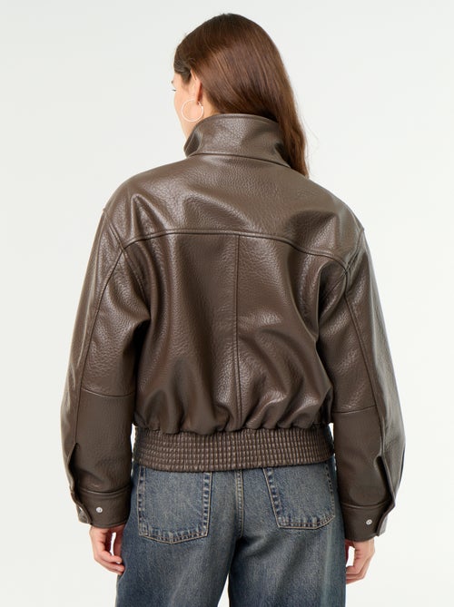 Blouson oversize en simili à col montant - Kiabi Blouson oversize en simili à col montant - Kiabi