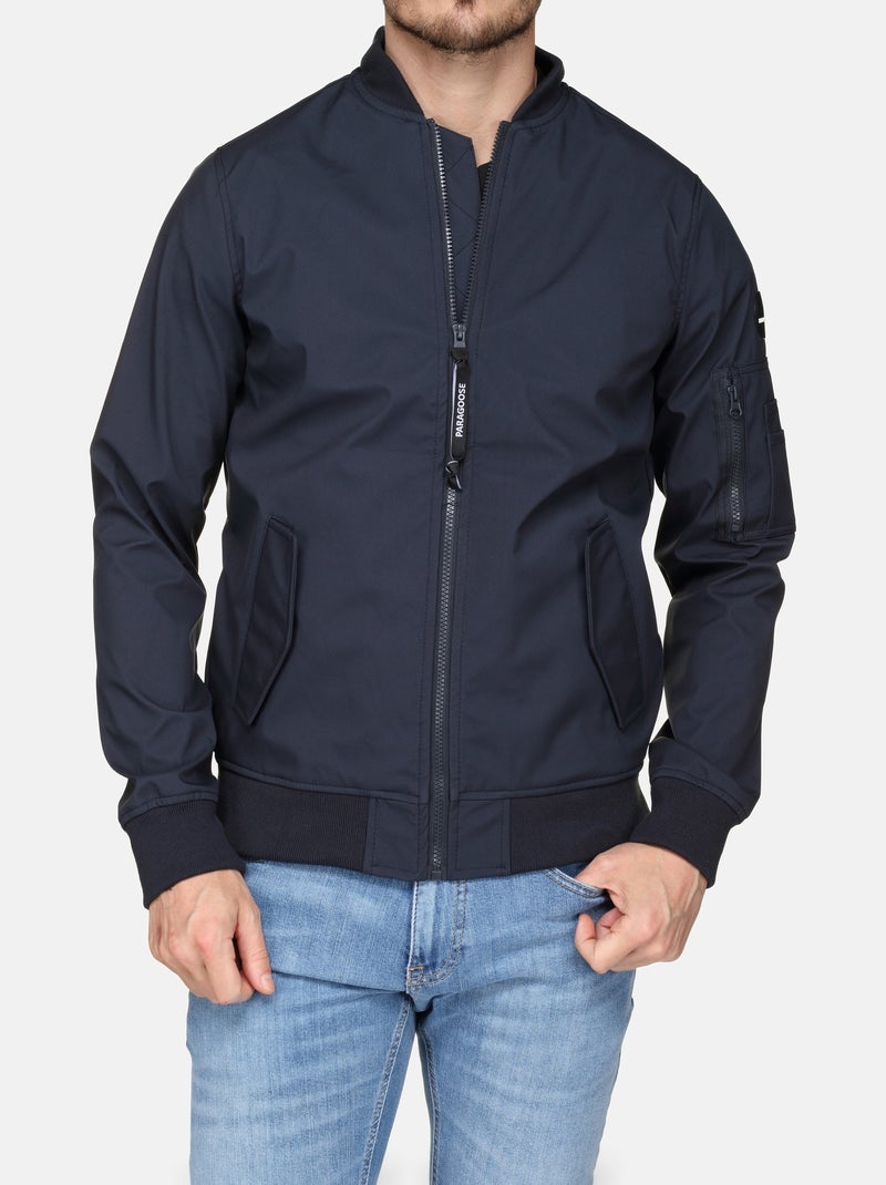 Blouson Paragoose Veste avec une doublure sans rembourrage.
Bord-côte poignets et taille
Coupe vent Bleu - Kiabi