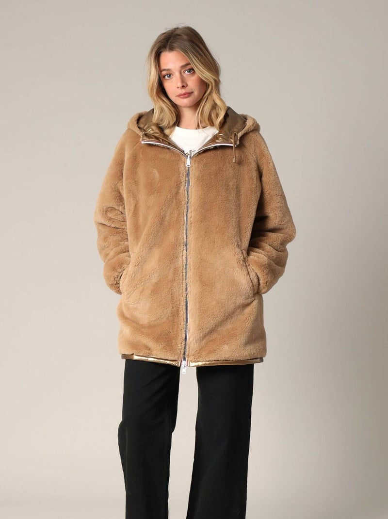 Blouson réversible à capuche, effet métallisé ou imitation fourrure
 'Deeluxe' Gold - Kiabi