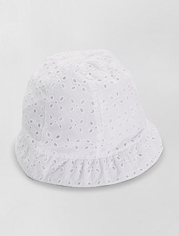 Bob à broderie anglaise