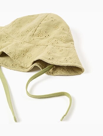 Bob en coton avec broderie anglaise