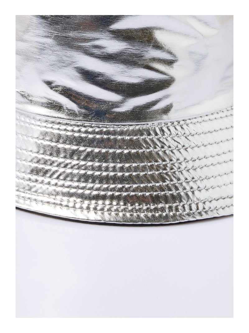 Bob en tissu métallisé Argent - Kiabi