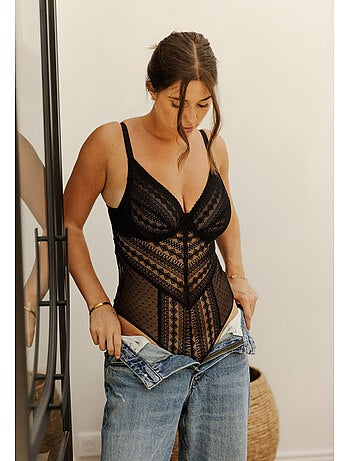Body à armatures acanthe