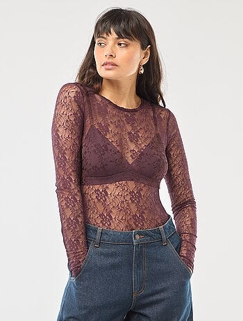 Body col rond en dentelles