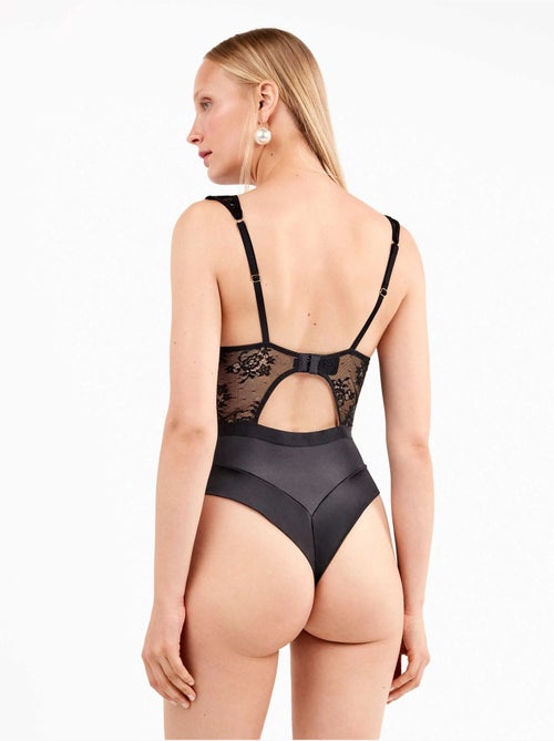 Body dentelle partout épaulettes - Kiabi Body dentelle partout épaulettes - Kiabi