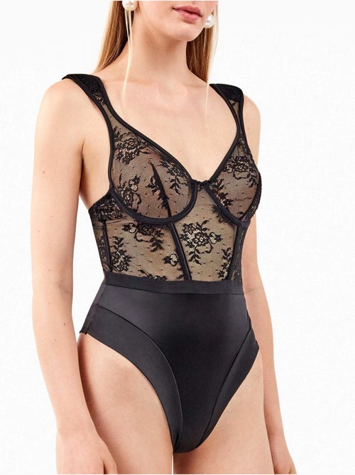 Body dentelle partout épaulettes - Kiabi Body dentelle partout épaulettes - Kiabi