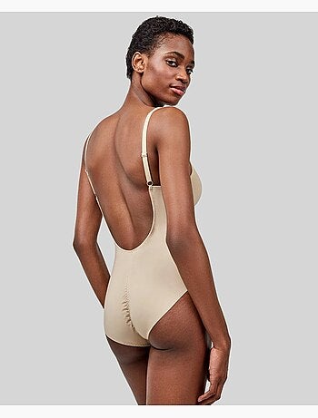 Body dos nu