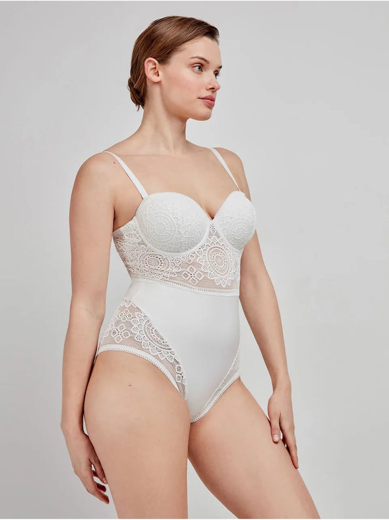 Body en dentelle à bretelles amovibles bonnets B et C Blanc - Kiabi