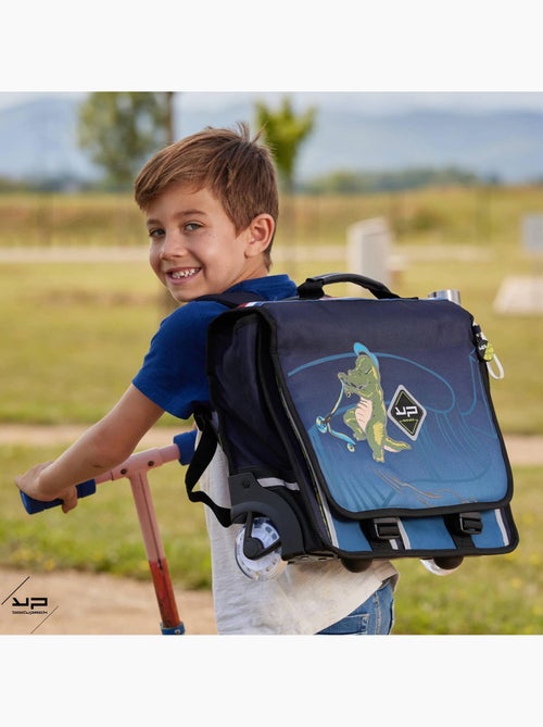 BODYPACK Cartable 41 cm roulettes recyclé Dino trottinette - Kiabi BODYPACK Cartable 41 cm roulettes recyclé Dino trottinette - Kiabi
