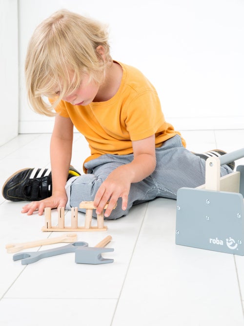Boite à outils 22 pièces en bois pour enfant ROBA - Kiabi Boite à outils 22 pièces en bois pour enfant ROBA - Kiabi