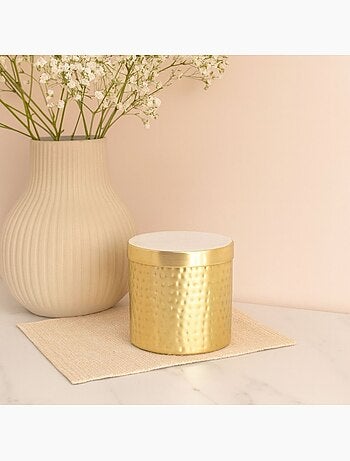 Boite en métal doré martelé 12x13cm