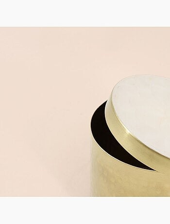 Boite en métal doré martelé 8x10cm