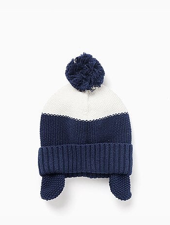 Bonnet avec pompon et protection d'oreilles