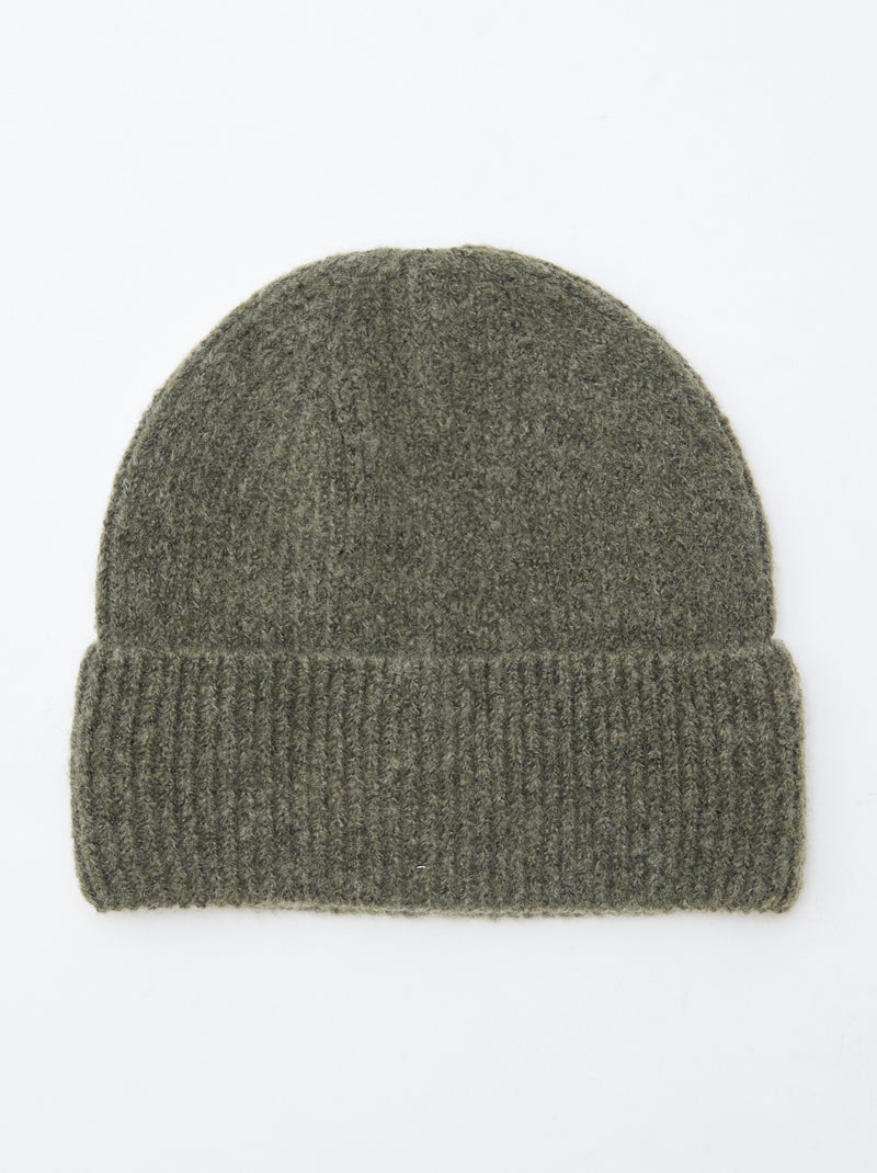 Bonnet côtelé avec revers