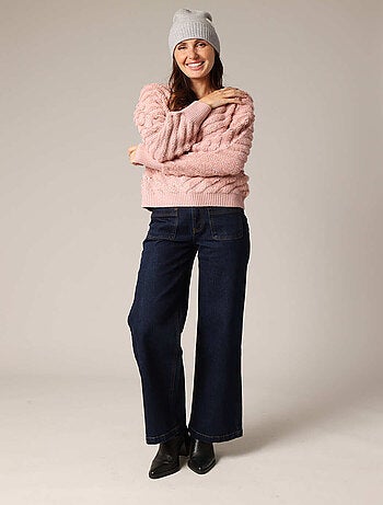 Bonnet côtelé en maille douce avec motif cœur contrasté
'Deeluxe'