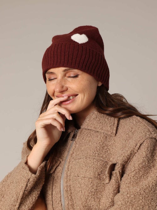 Bonnet côtelé en maille douce avec motif cœur contrasté
 'Deeluxe' - Kiabi